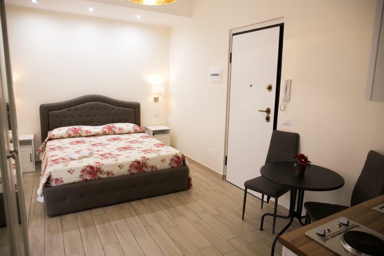 Ludovica Home Giardini Naxos Eksteriør billede